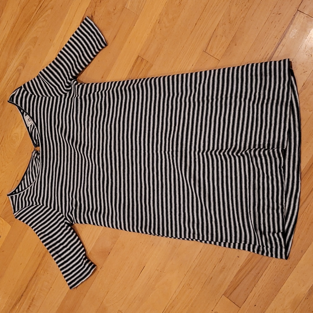 Black/white We the Free dress with cut out back